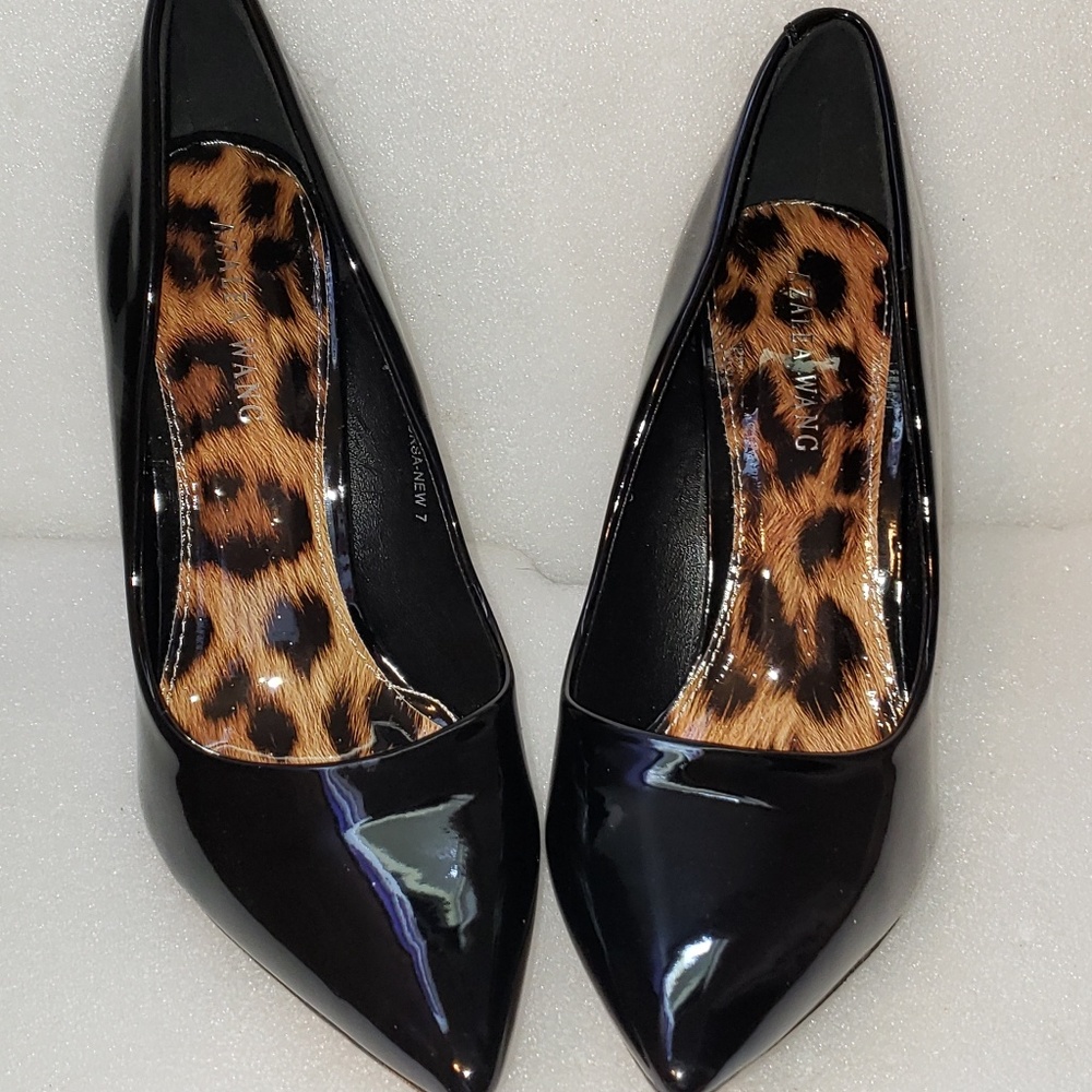 Azale wing black hills size 7